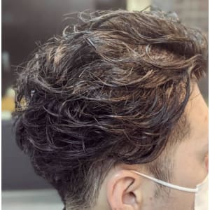 ニュアンスパーマ - @110 BARBER SHOP CONTINENTAL【ワンワンオー バーバー ショップ コンチネンタル】掲載中