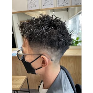 ベリーショート×ツイストパーマ