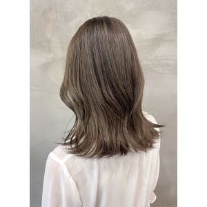 シークレットハイライト×グレージュ OIKAWA