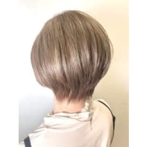 丸みショートボブ　5月