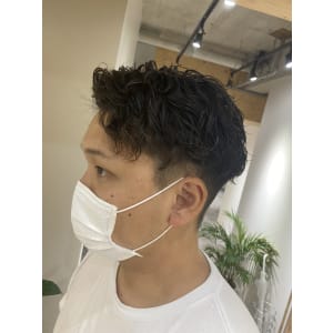 QOL 立川 ツイスパ × 刈り上げマッシュ