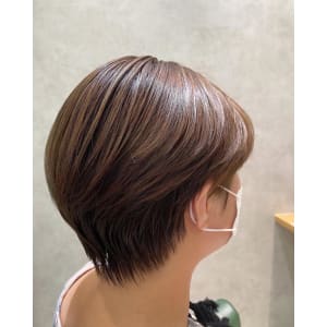 大人可愛いいハンサムショート