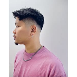 * Miik.*　　刈り上げアップバング