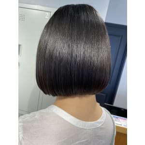 20代30代30代_前下がりミニボブ