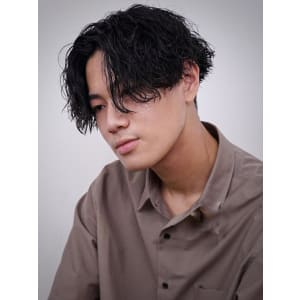波巻パーマ/ツイストスパイラル/センターパート - 男性専門美容室 growth 天神店【ダンセイセンモンビヨウシツ グロウ テンジンテン】掲載中