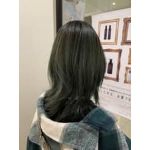 ターコイズブルーカラー♪ 4月 - 髪質整形(R) VARIEホテル日航札幌店【カミシツセイケイバリエホテルニッコウサッポロテン】掲載中