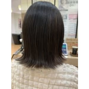 切りっぱなしボブ 4月