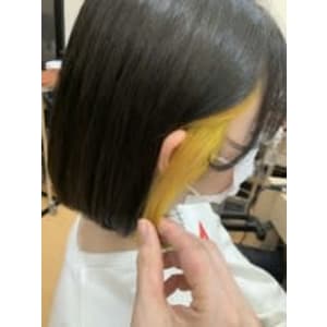 イヤリングカラー