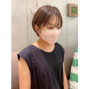 ハンドブローでまとまりすい耳掛けショートに