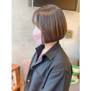透明感アクアカラーのミニボブヘア