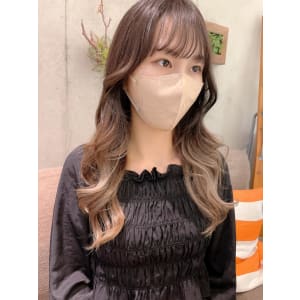 韓国風ロンググラデーションヘア