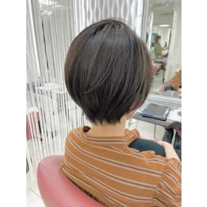 20代30代40代/グラデーション/ショートボブ/ショート/ - QUALIS 上福岡店【クオリスカミフクオカテン】掲載中