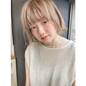 フェミニンな可愛さ！外ハネボブ