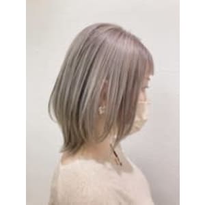 12月　スノープラチナベージュ