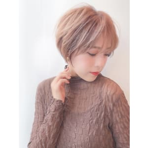 小顔に魅せる毛先のラフ感ショート