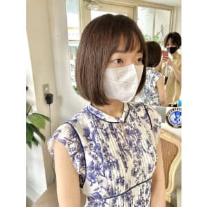 小顔見え大人ショートボブアッシュオリーブ30代40代梅ヶ丘美