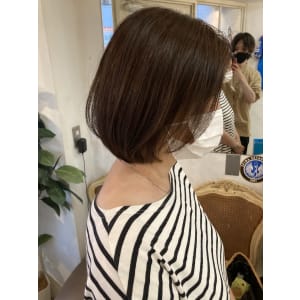 透明感カラーで作るうる艶美髪ナチュラルボブ40代梅ヶ丘美容室