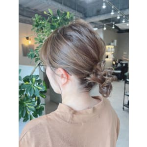 アレンジ　お団子アレンジ　ヘアアレンジ