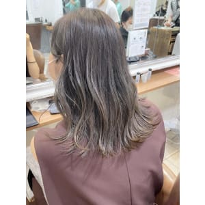 赤味消しカラー＊オリーブグレー【横浜】