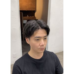 センターパート/ショート/メンズ/¥5280 - prize Iris 池袋【プライズ アイリス】池袋駅東口店【プライズアイリス イケブクロ イケブクロヒガシグチテン】掲載中