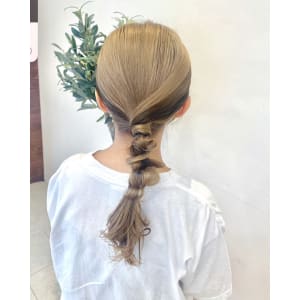 ヘアアレンジ/セミロング/SARA@NANA