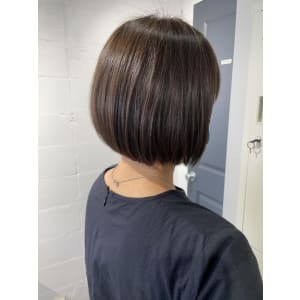 前下がり_丸みボブ