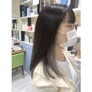 インナーカラー　グレージュ