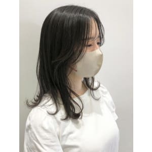 韓国風顔まわりレイヤー　【池袋美容室　uchla】