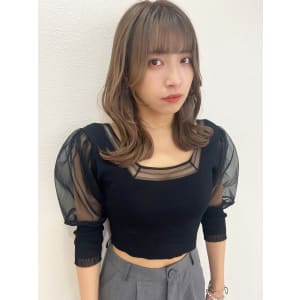 【山田】ミルクティーベージュ小顔くびれレイヤー20代30代4 - Maria by AFLOAT【マリアバイアフロート】掲載中