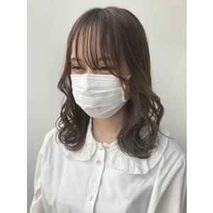 ハイトーンカラー/外ハネボブ/ミニボブ/ペールベージュ