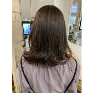 ナチュラルストレート外ハネセミディこなれカラー梅ヶ丘美容室