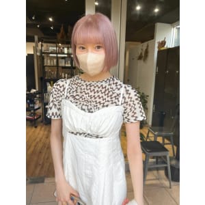 ミルクティーベージュ グレージュ 切りっぱなしボブ - ARCANA 明治神宮前 表参道 原宿【アルカナ メイジジングウマエ オモテサンドウ ハラジュク】掲載中