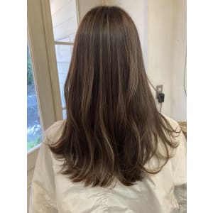 大人可愛いハイライトカラーバニラベージュ30代40代梅ヶ丘美