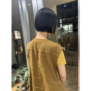 透明感カラー ダークグレー 艶カラー