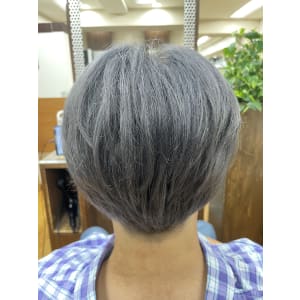 アッシュシルバー - la Loop Hair Design【ラループヘアデザイン】掲載中