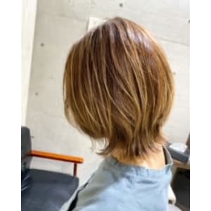 くびれボブ