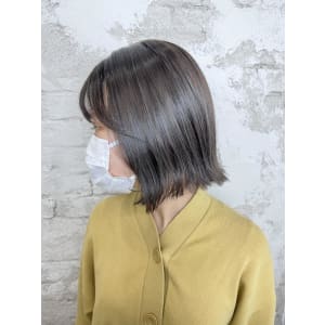 タンバルモリ切りっぱなしボブ10代9900円