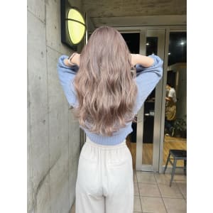 グレージュ　ミルクティーベージュ　ハイトーン