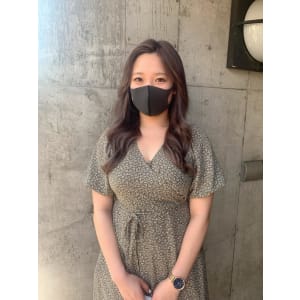 グレージュ　ミルクティーベージュ　秋カラー