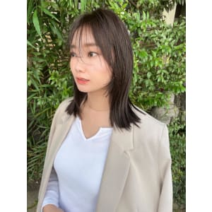 センター分け☆ナチュラルベージュ酸性ストレート