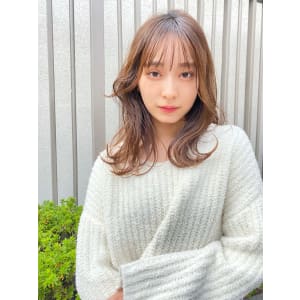 くびれミディアム