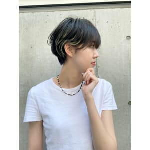 韓国風マッシュショート　前髪　顔周り　韓国　ショート　