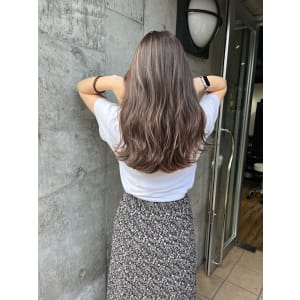 レイヤーカット　透明感カラー　ハイライト
