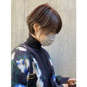 大人美人ショート　カット　髪質改善　前髪　インナーカラー