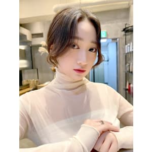 韓国　顔まわりカット　シースルーバング