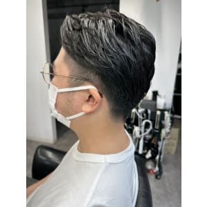 ビジネスok_刈り上げショート_アップバング