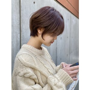 冬に映えるショートボブ　カット　髪質改善　前髪　ショート