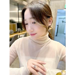 顔まわりカット　韓国　シースルーバング