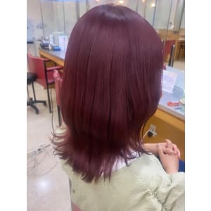 チェリーレッド×くびれセミロング