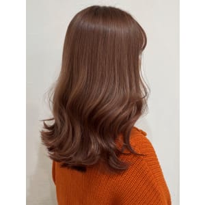 ゆる可愛いセミロング×オレンジベージュブラウン - e.m.a PREMIUM BEAUTY SALON【イーエムエープレミアムビューティーサロン】掲載中
